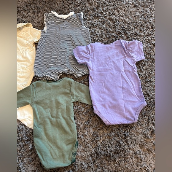 0-3 mo baby onesies - Picture 5 of 6